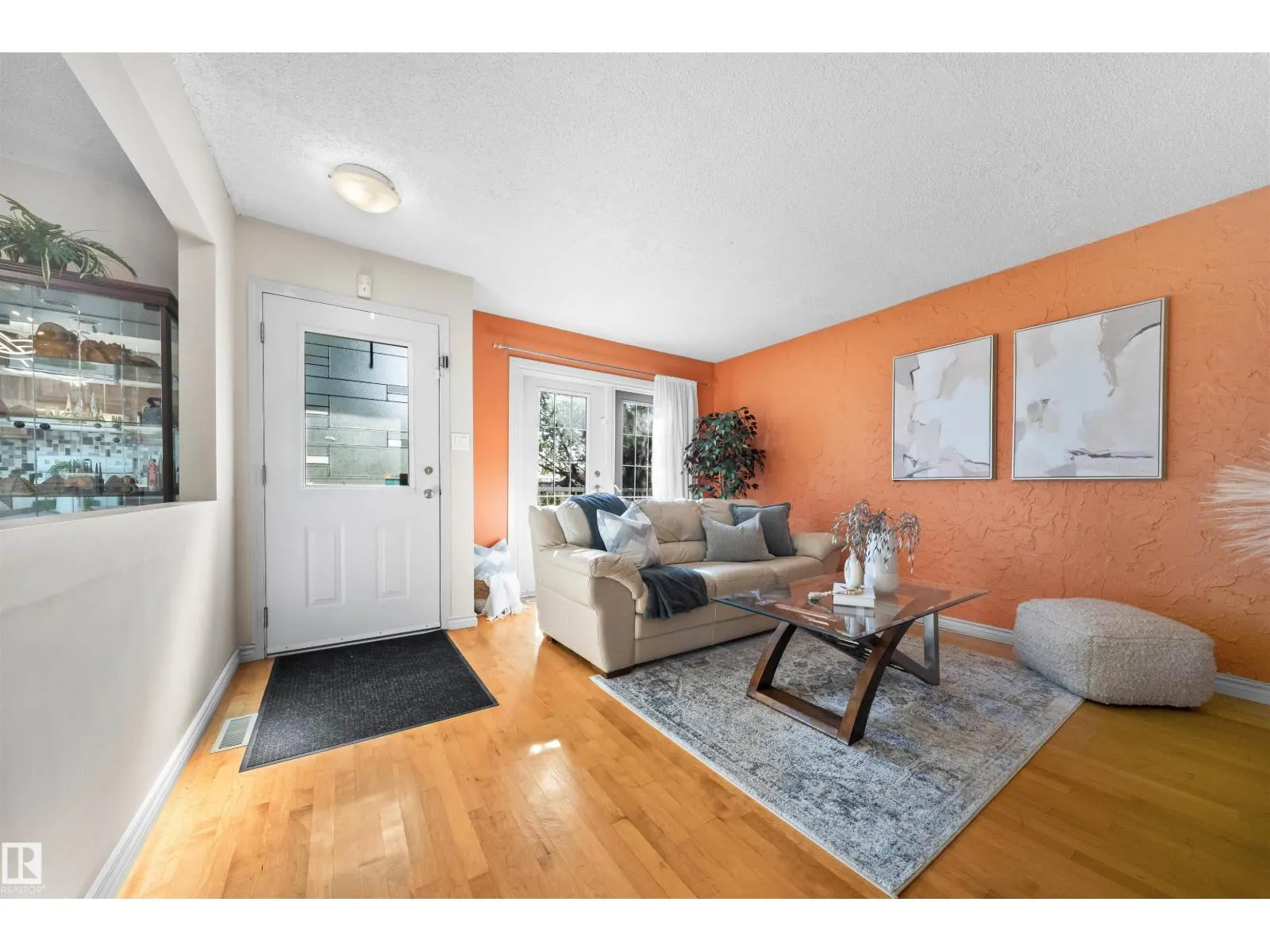 11604 127 AV NW