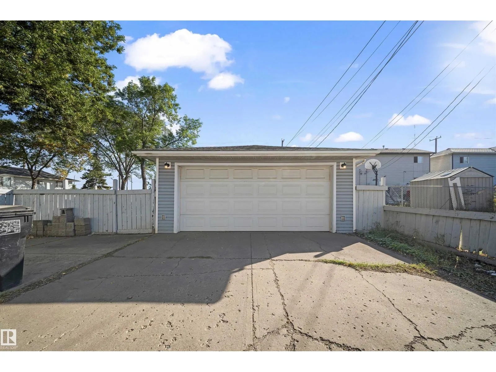 11604 127 AV NW