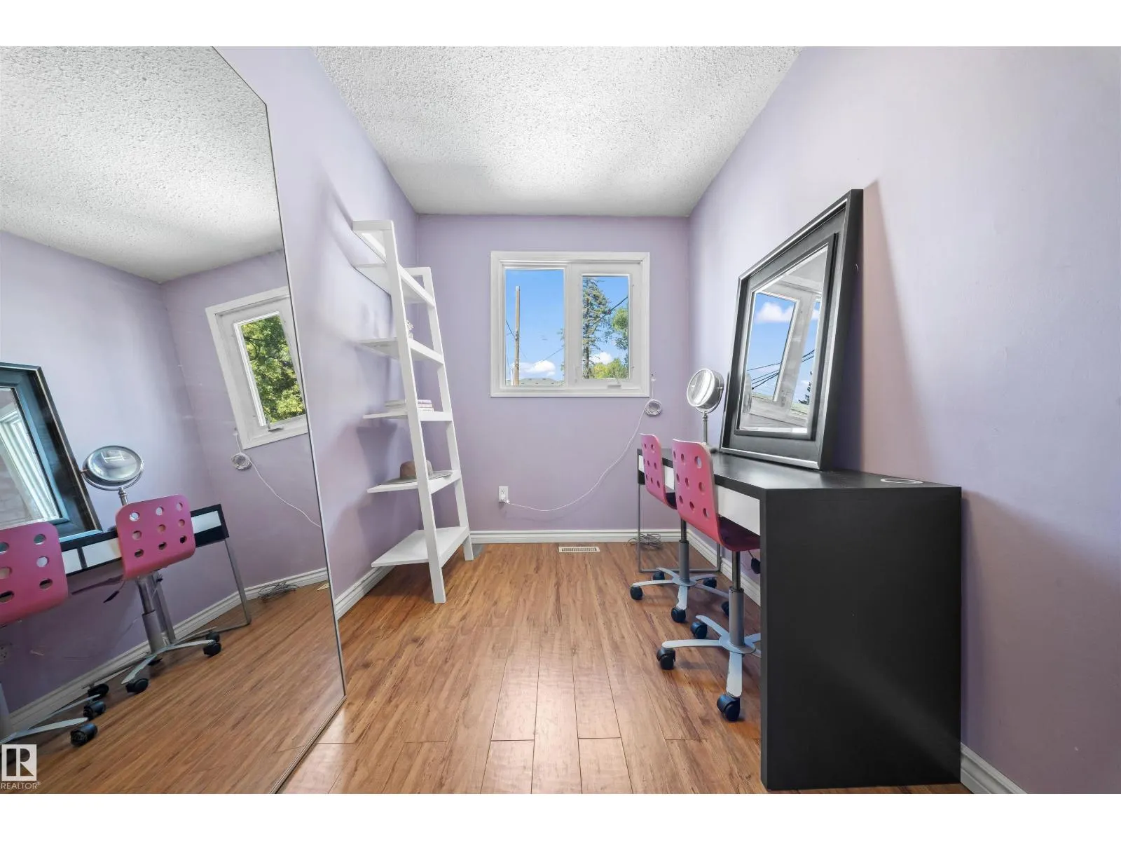 11604 127 AV NW