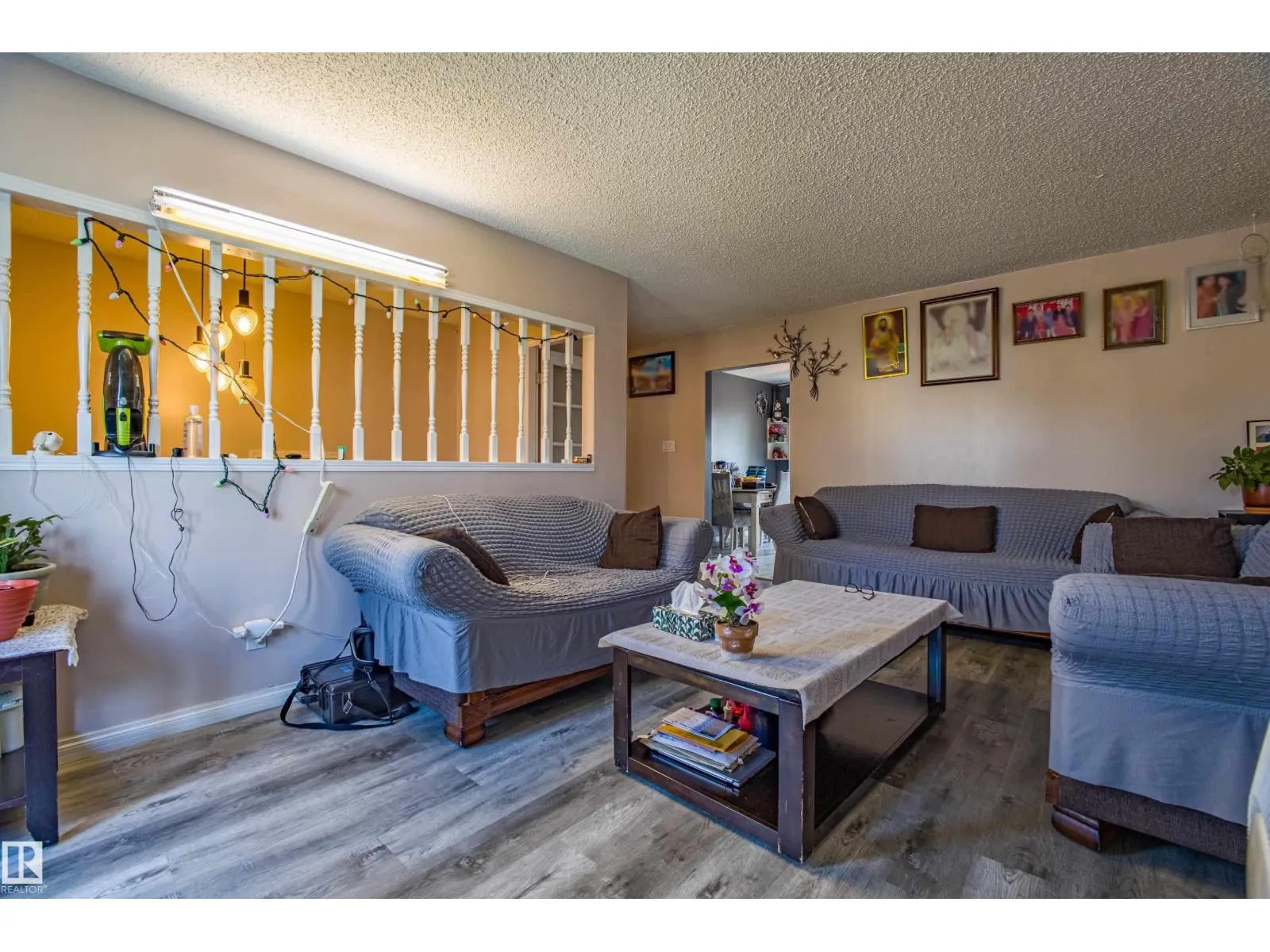 4533 29 AV NW NW