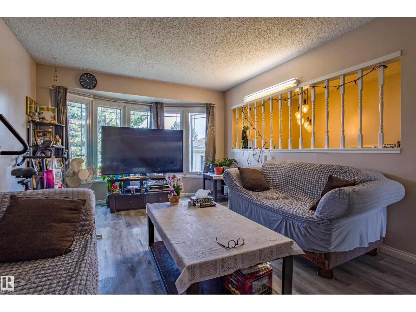 4533 29 AV NW NW