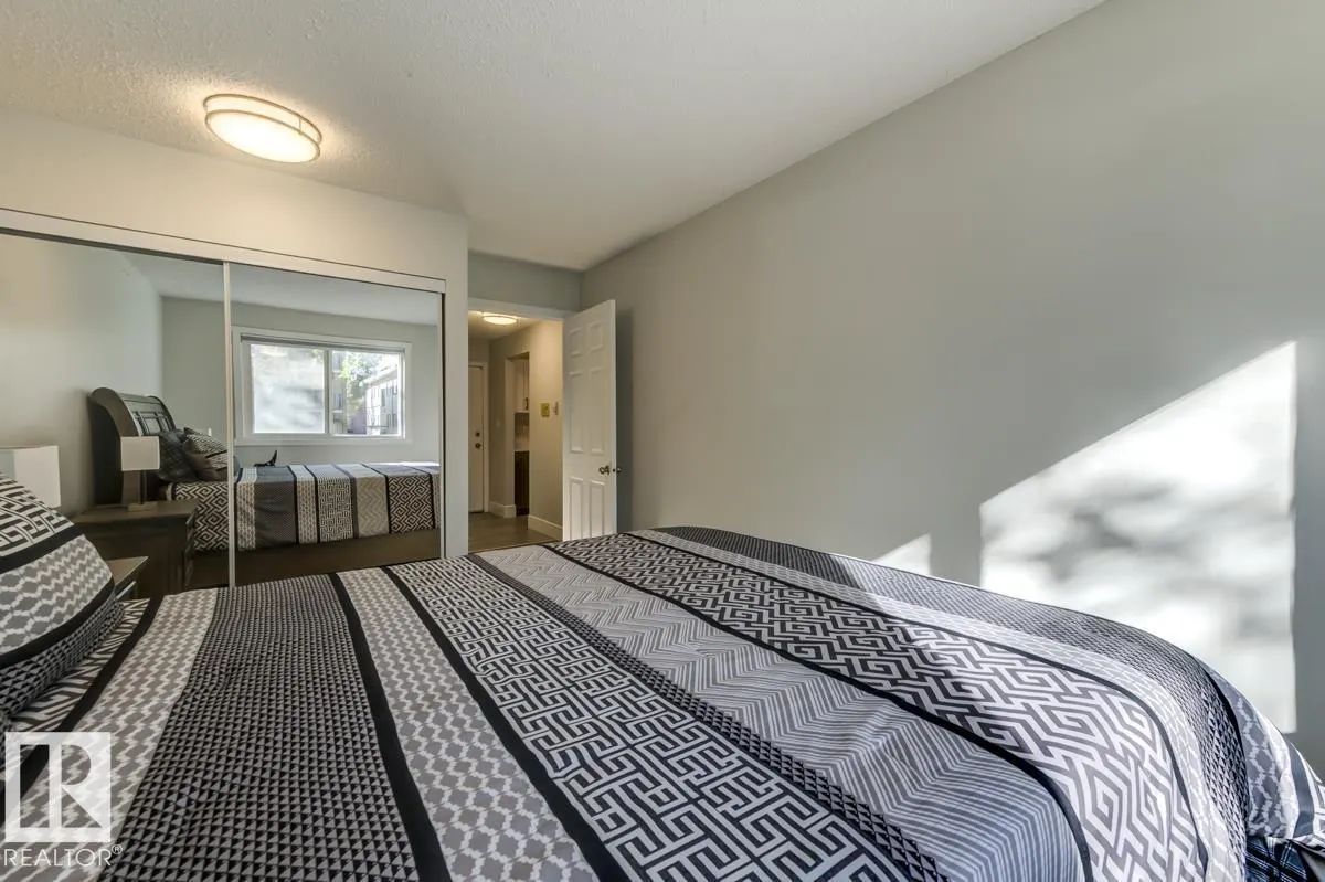 #105 10620 104 ST NW