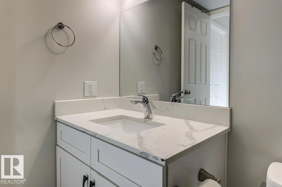 #105 10620 104 ST NW