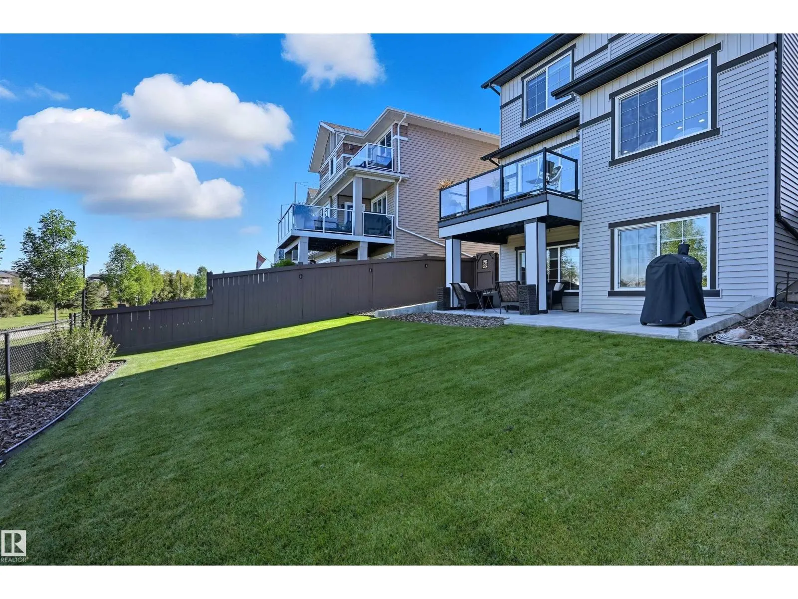 3414 PARKER LO SW