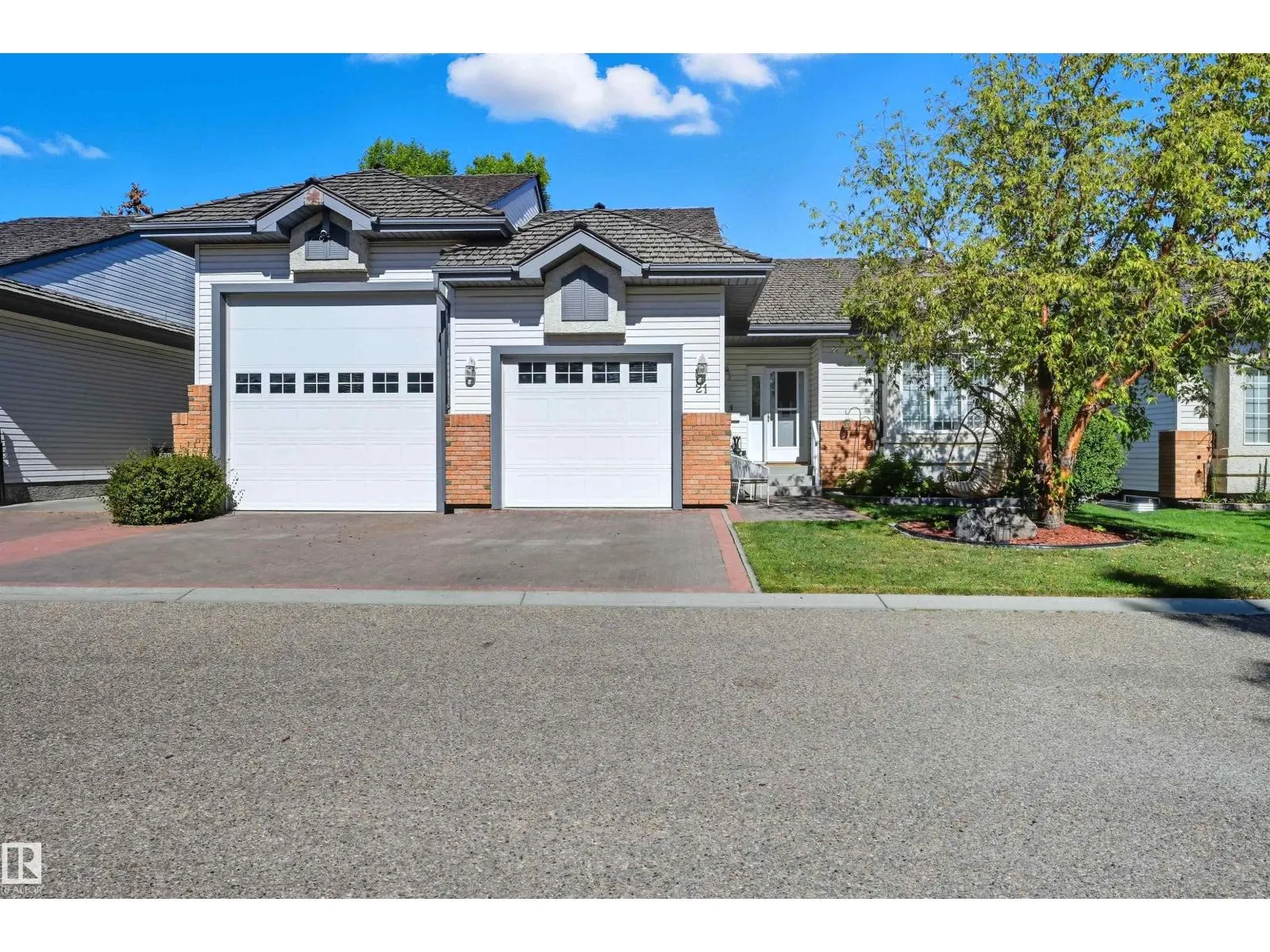#21 10 BLACKBURN DR W SW