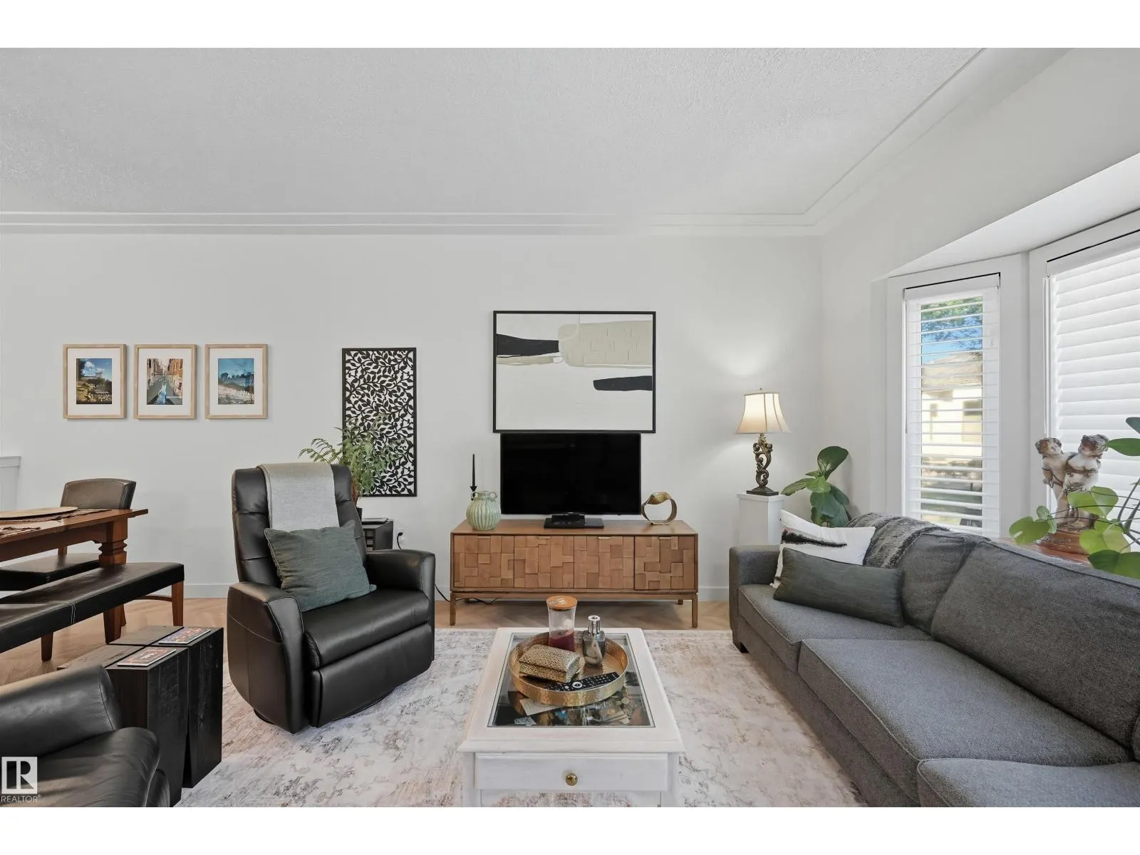 #21 10 BLACKBURN DR W SW