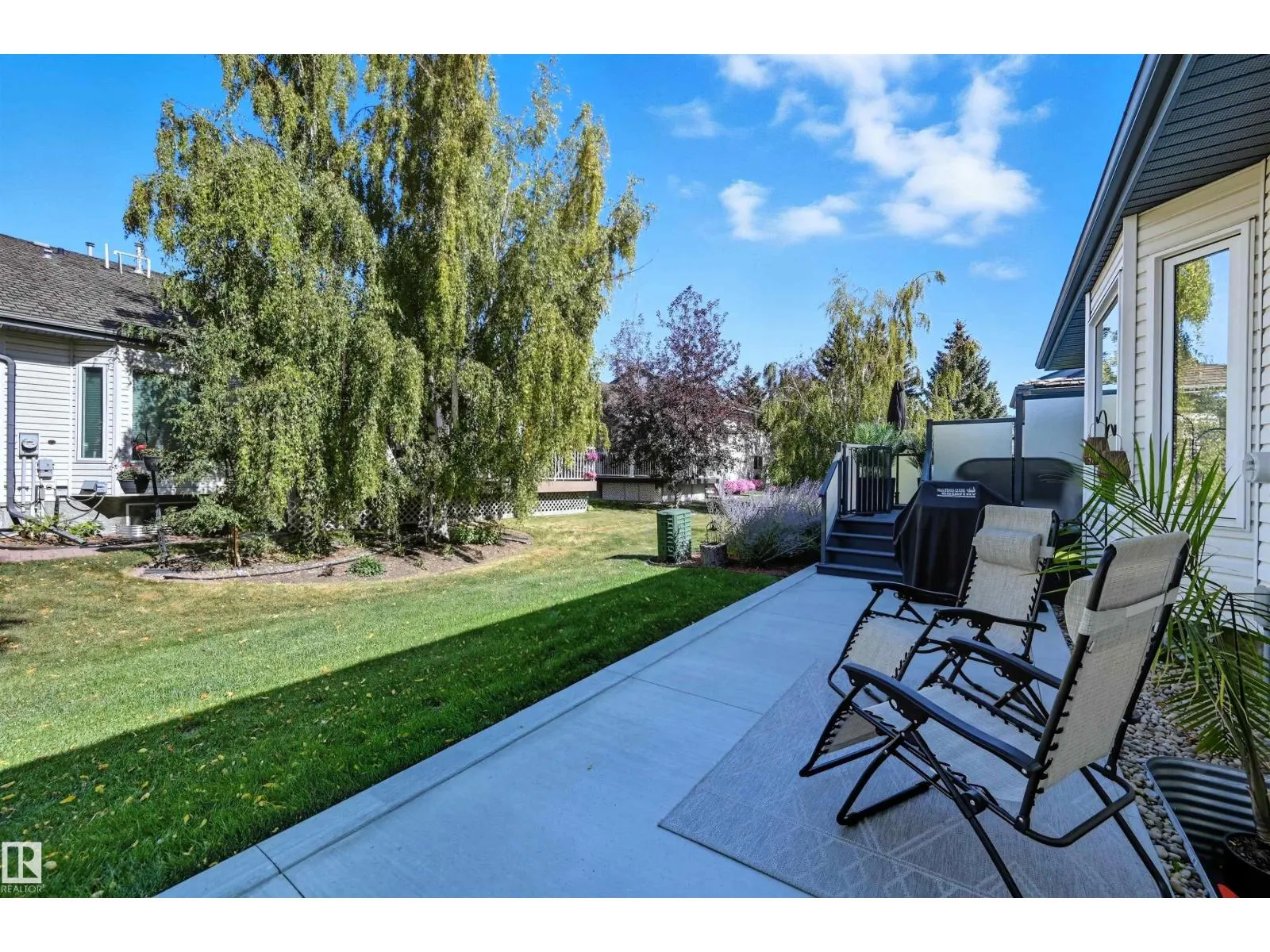 #21 10 BLACKBURN DR W SW