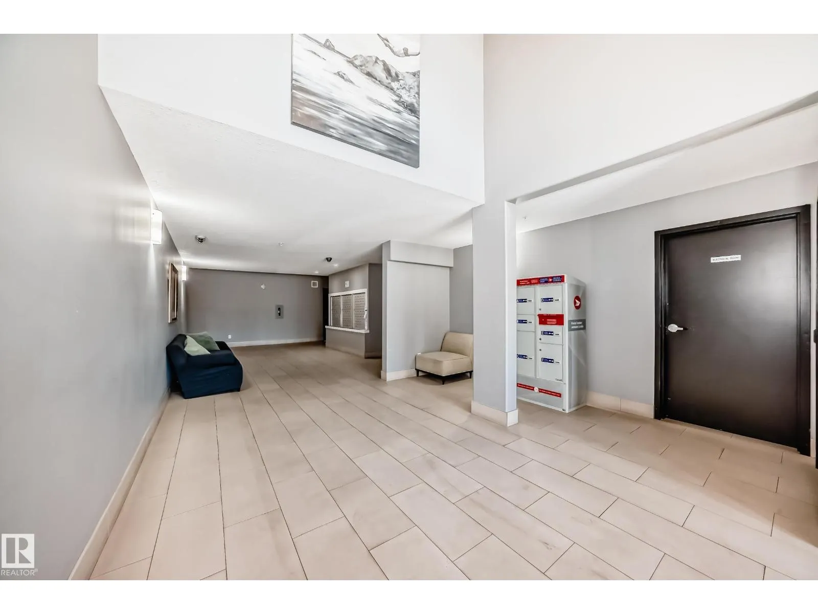 #220 14808 125 ST NW