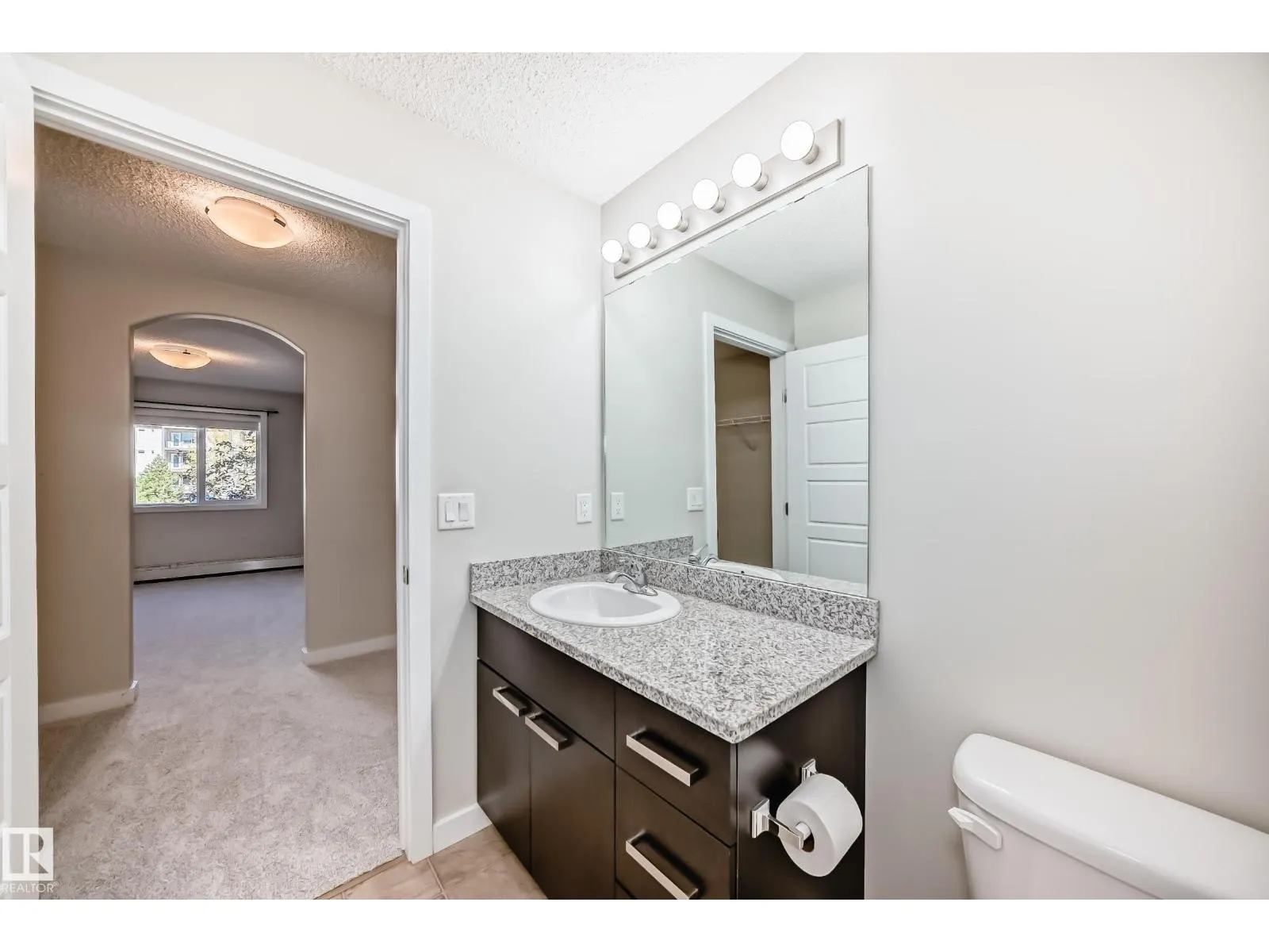 #220 14808 125 ST NW