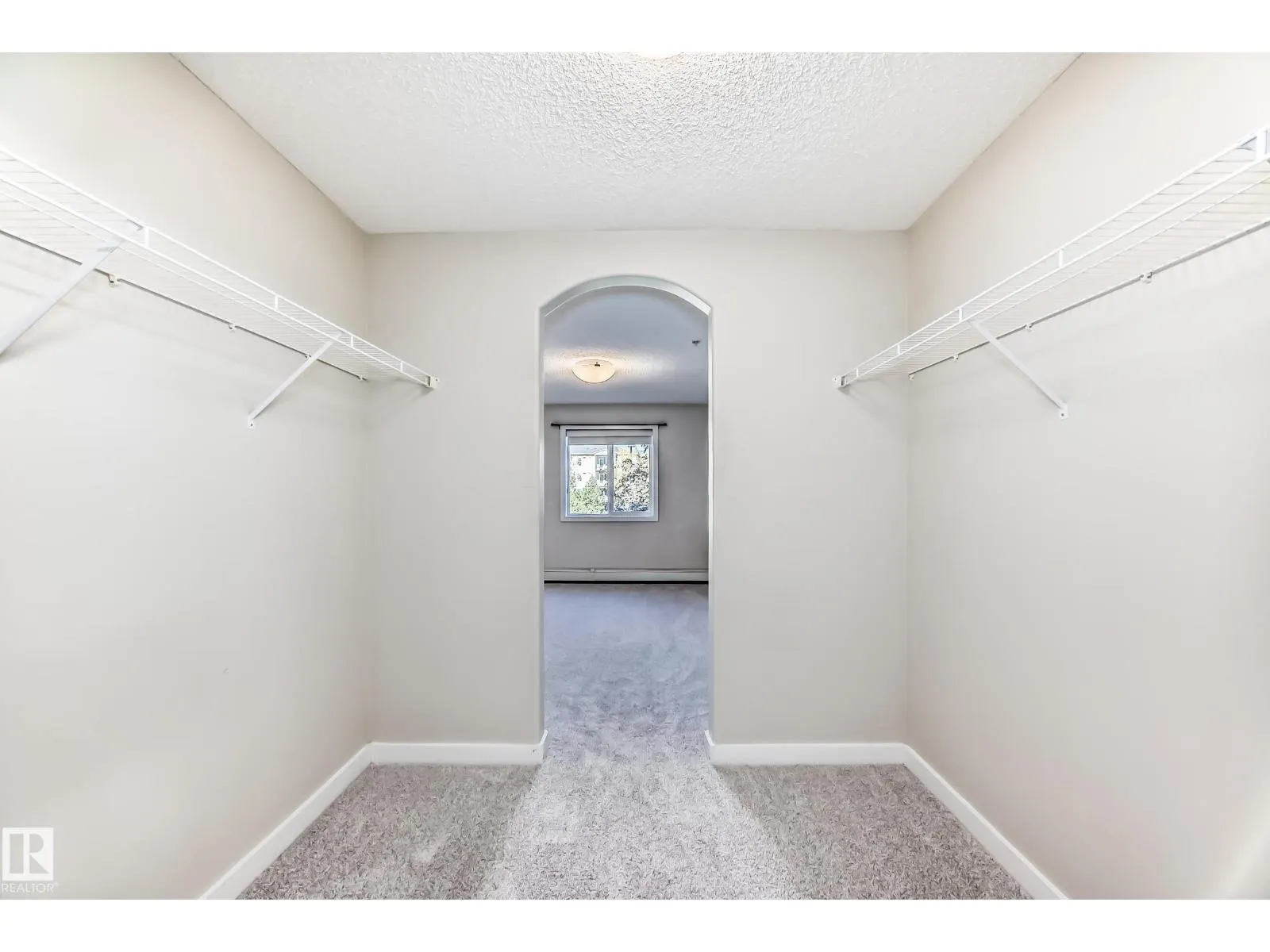 #220 14808 125 ST NW