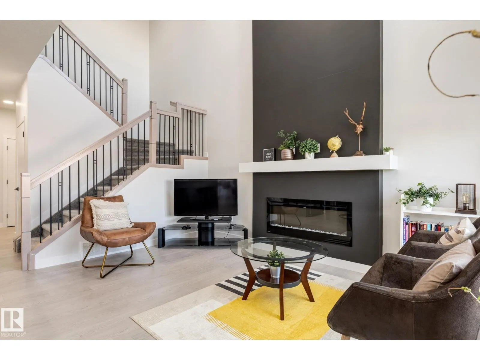 2141 209A ST NW
