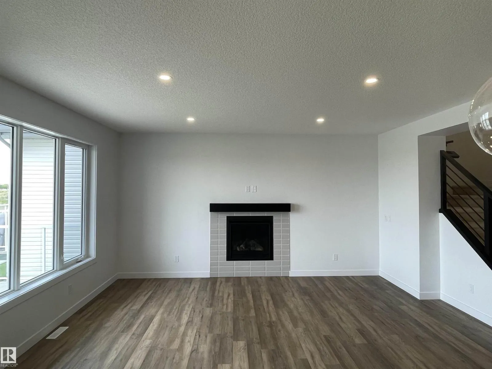 10226 92A AV