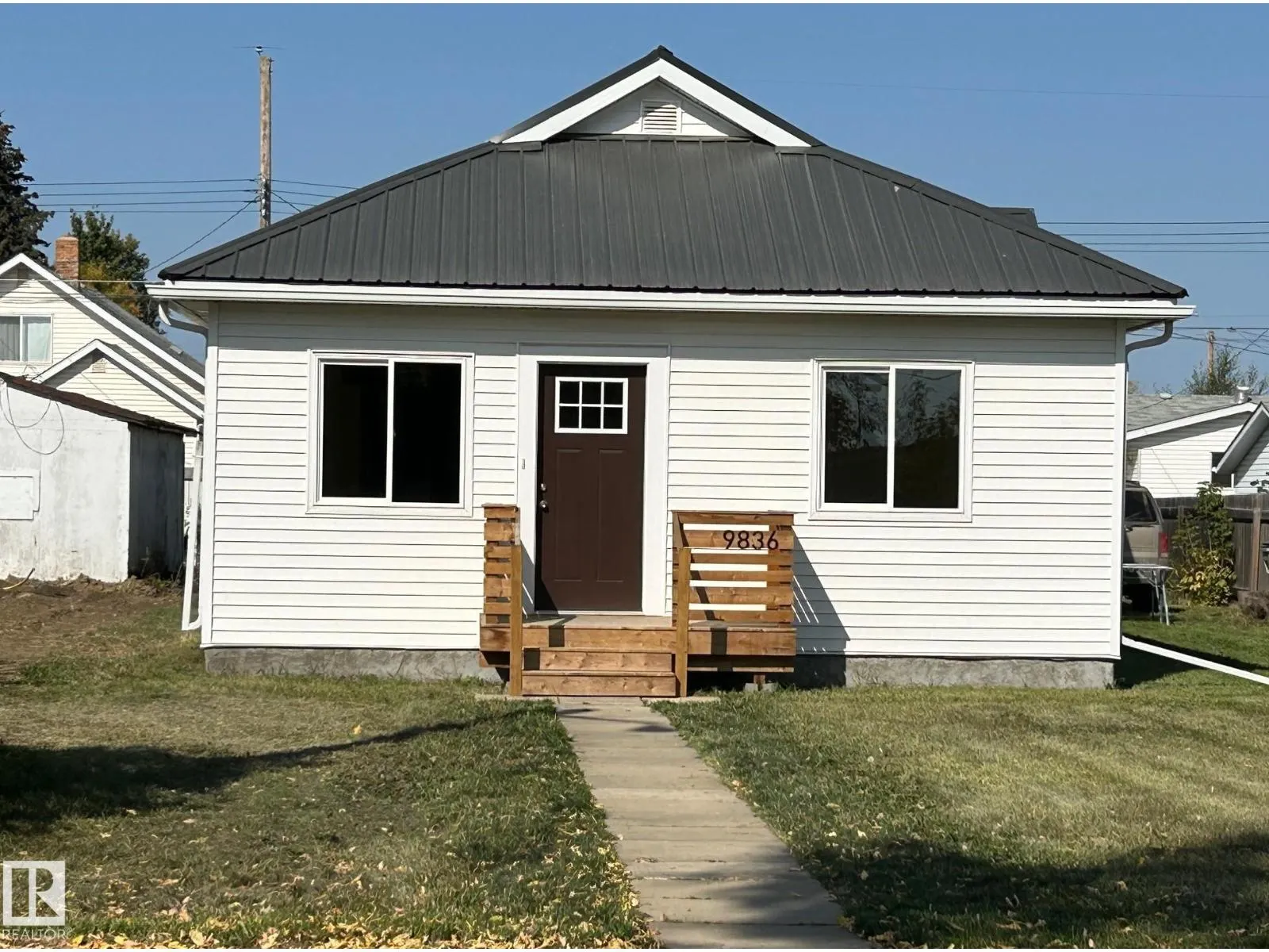 9836 109 ST
