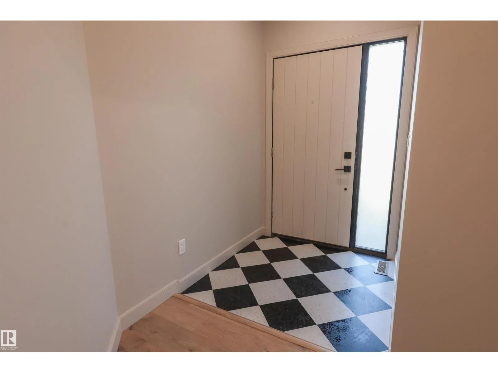 9836 109 ST