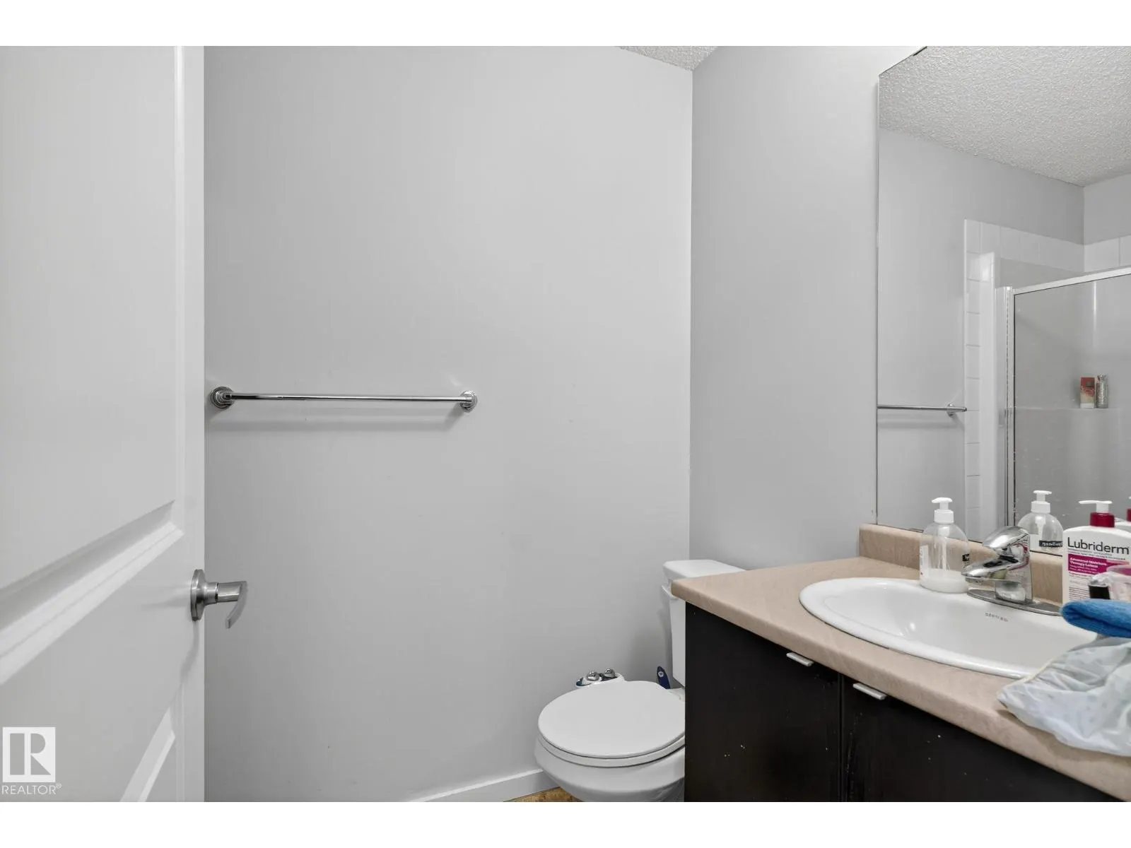 #209 3353 16A NW