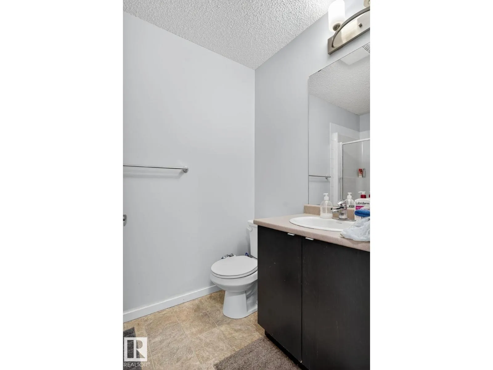 #209 3353 16A NW
