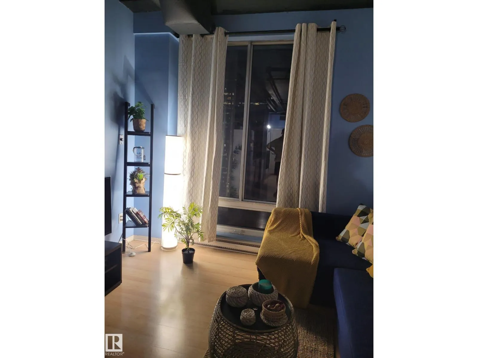 #1704 10024 Jasper AV NW