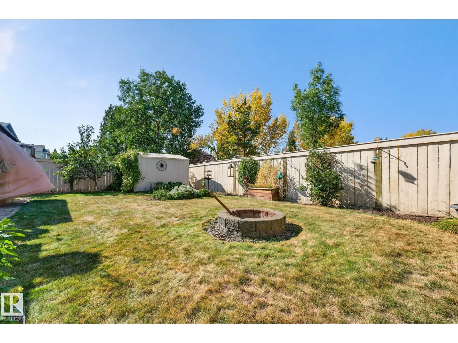 193 LAKEWOOD DR