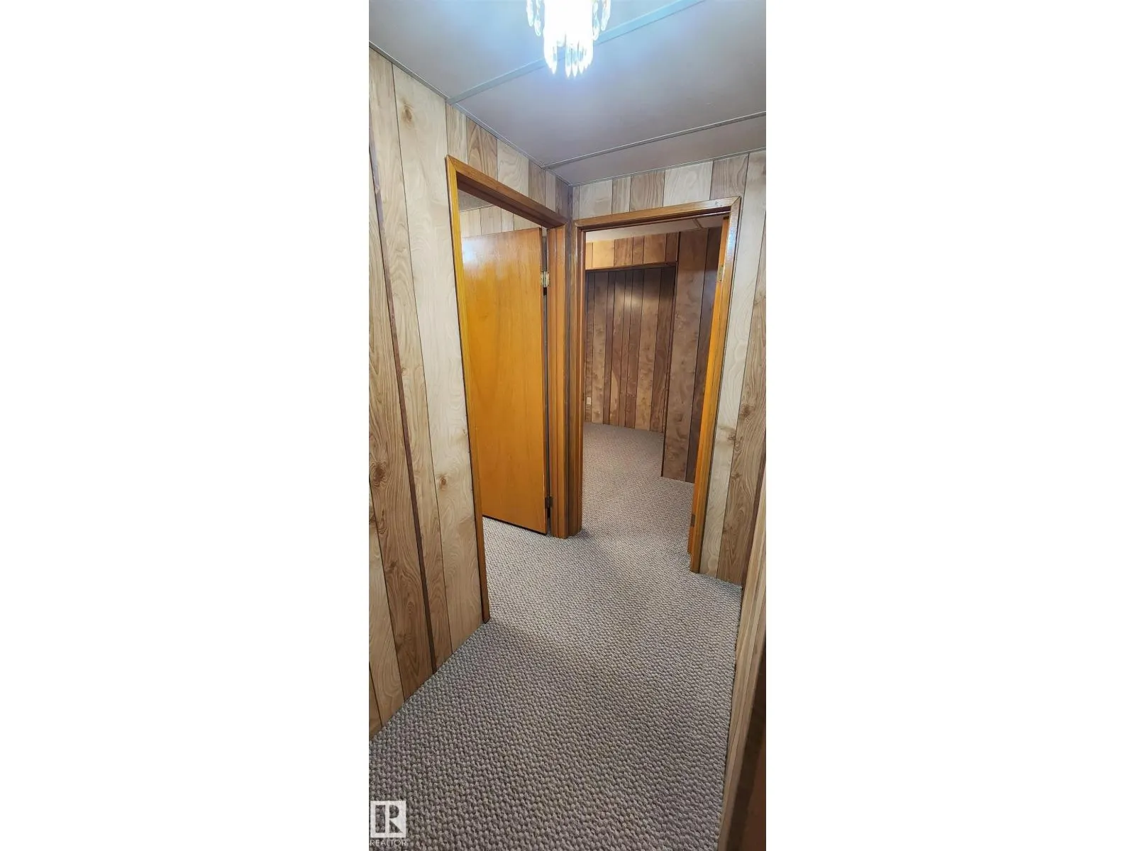 11436 143 AV NW