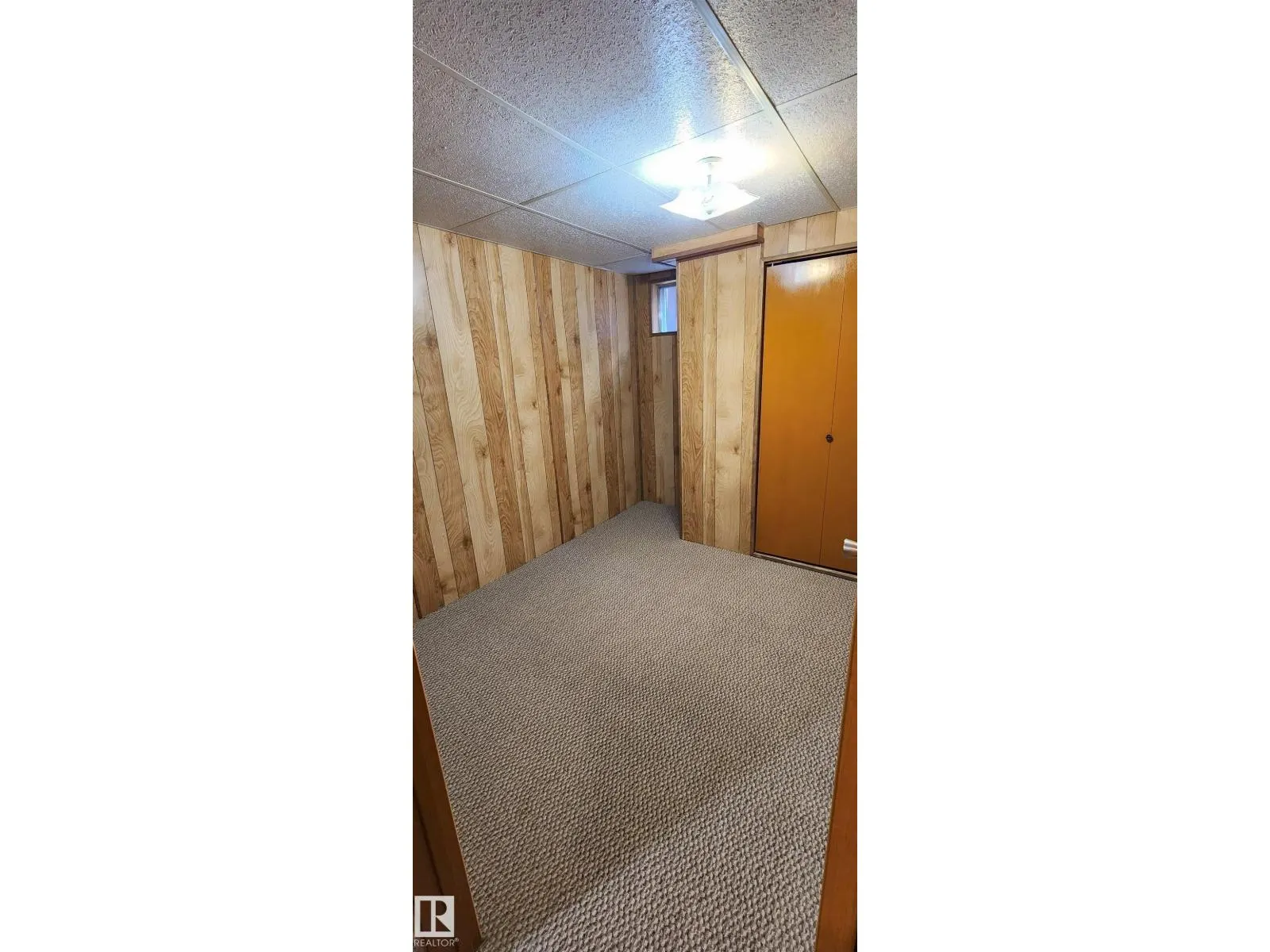 11436 143 AV NW