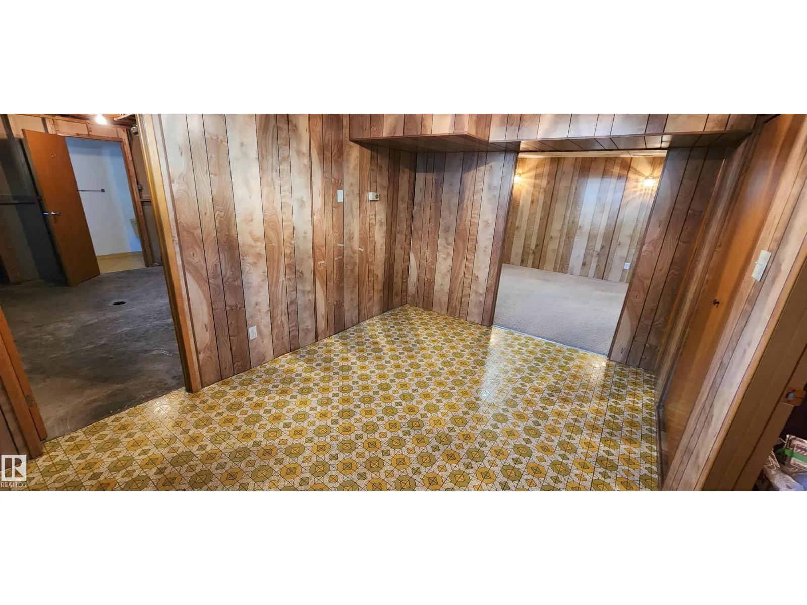 11436 143 AV NW