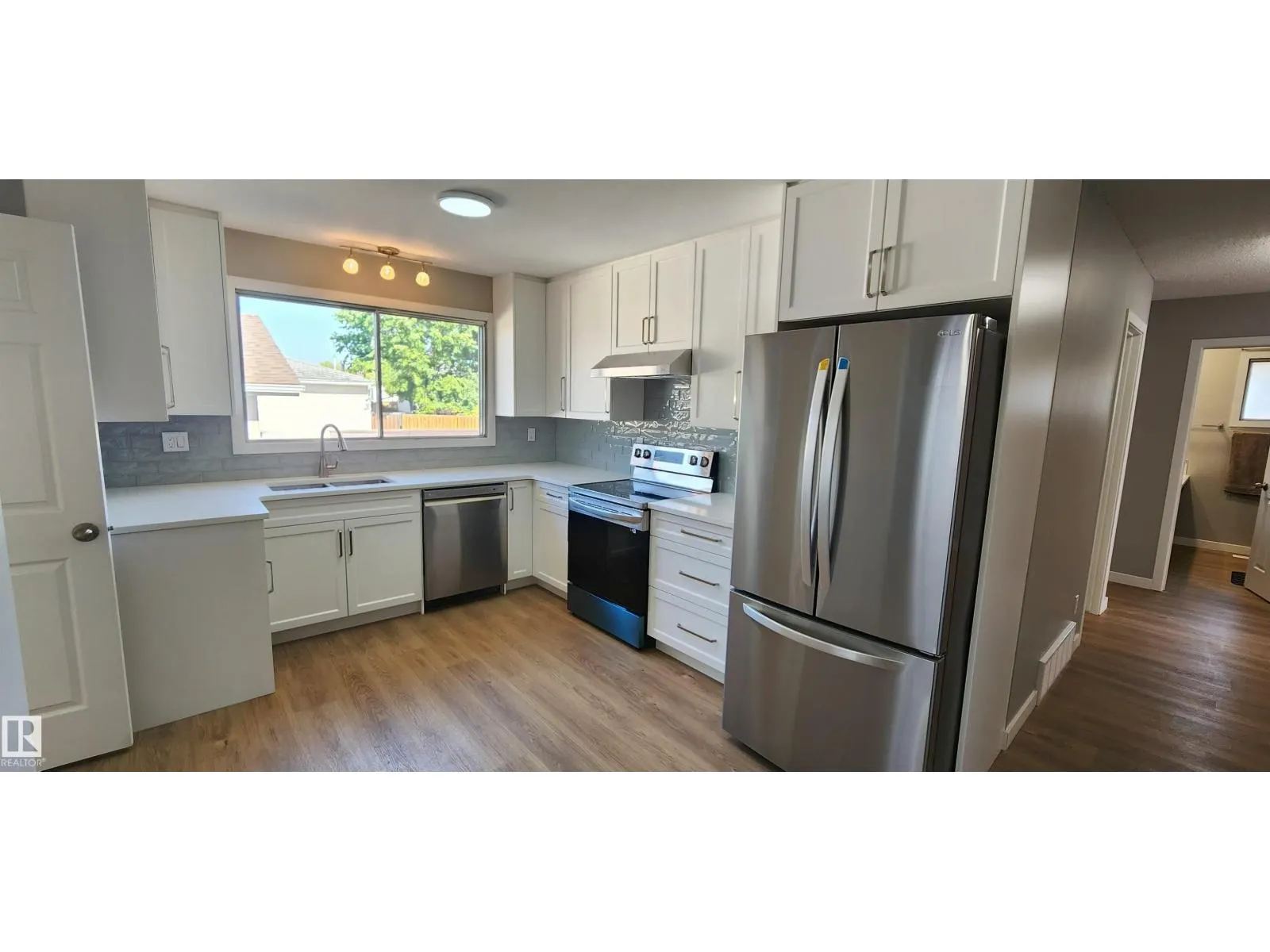 11436 143 AV NW