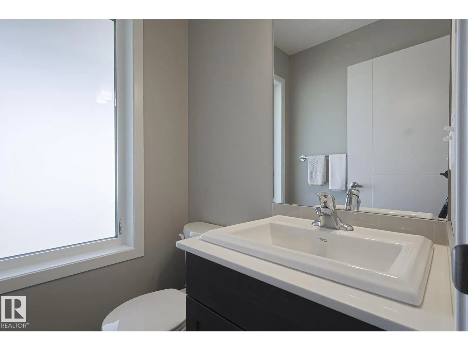 17251 9 AV SW