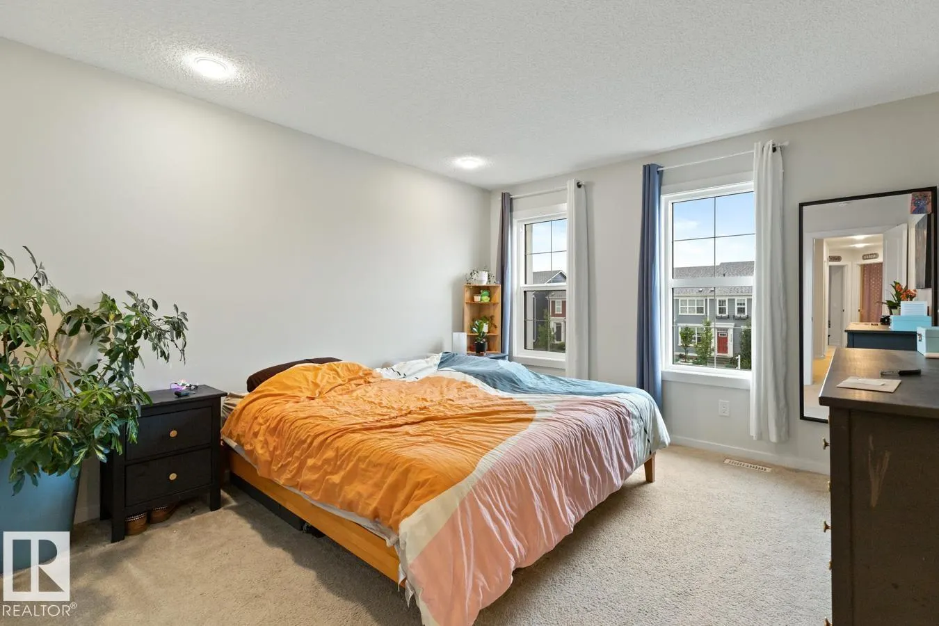 2147 MAPLE RD NW