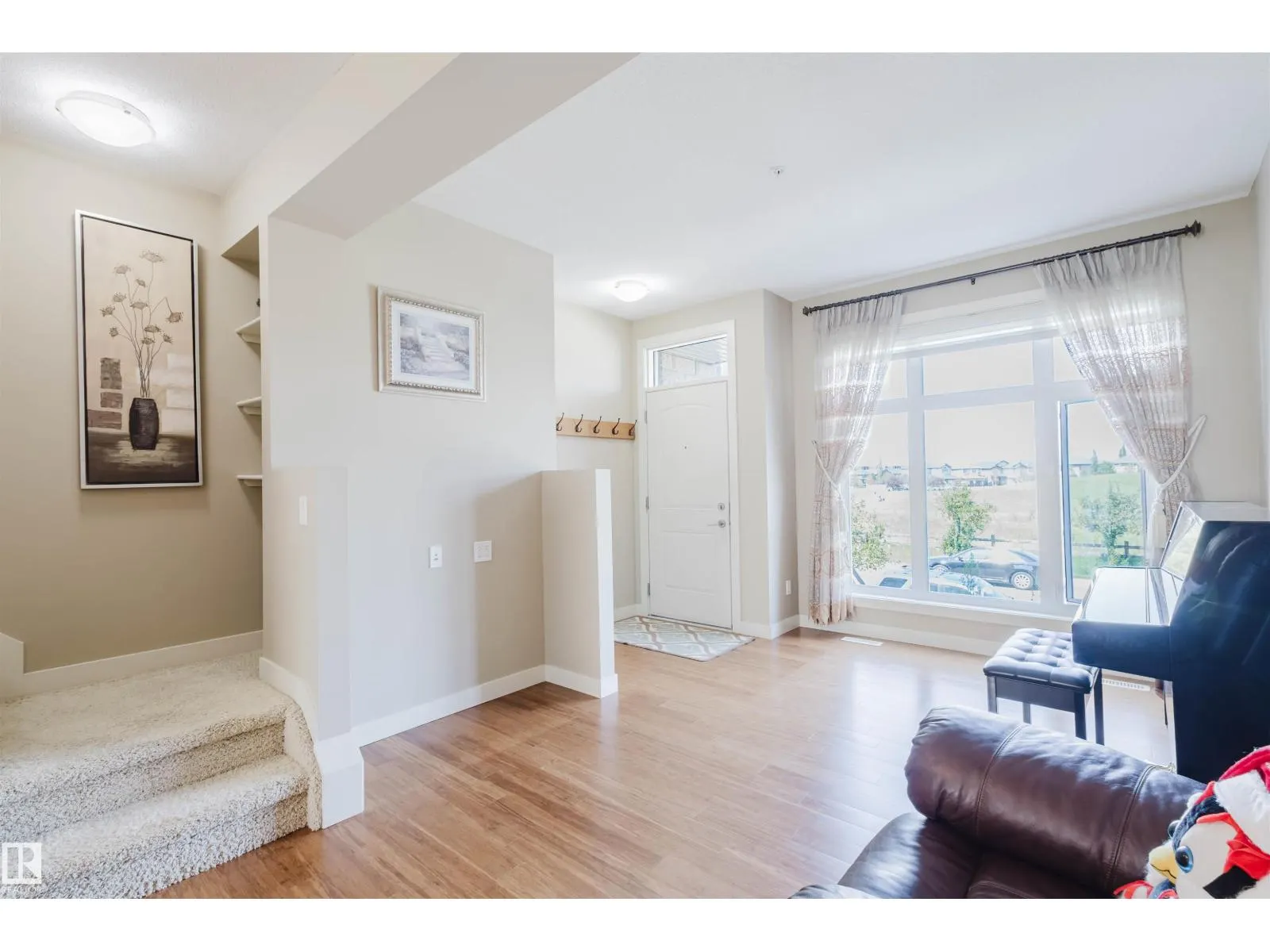 1633 CUNNINGHAM WY SW