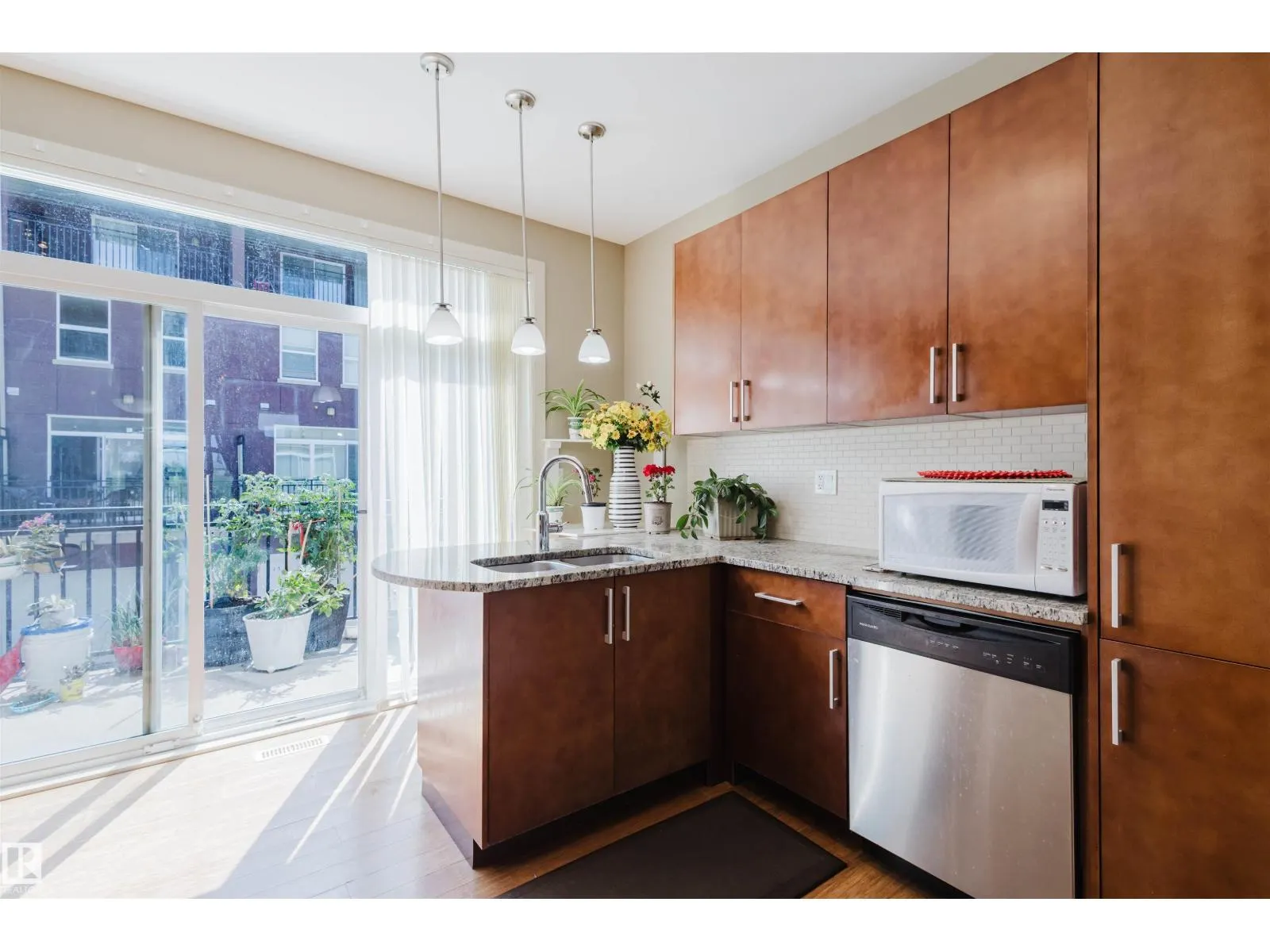 1633 CUNNINGHAM WY SW