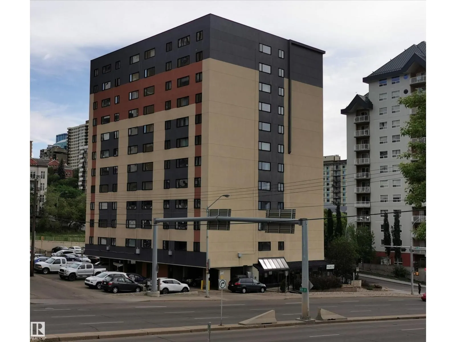 9710 105 ST NW