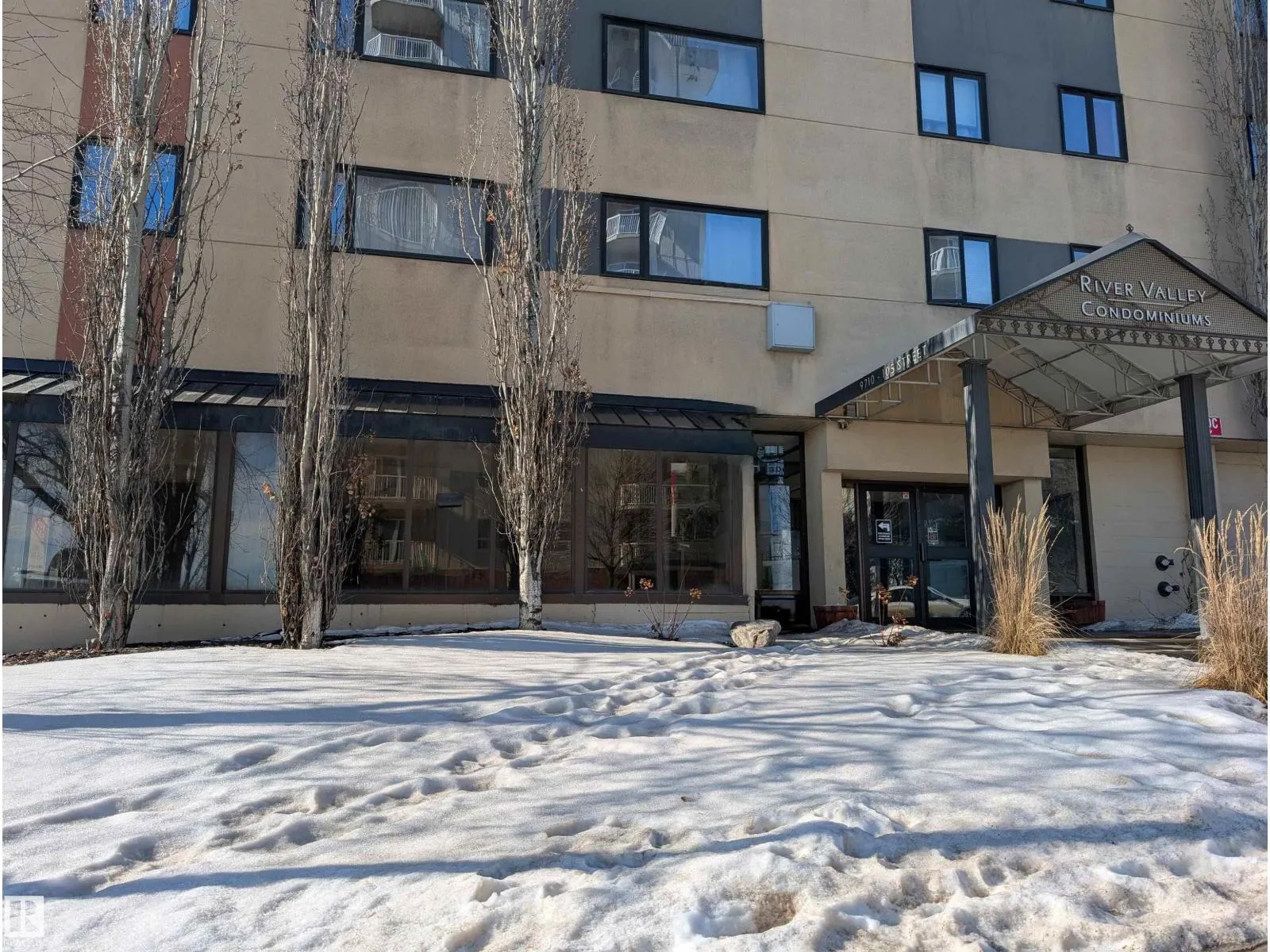 9710 105 ST NW