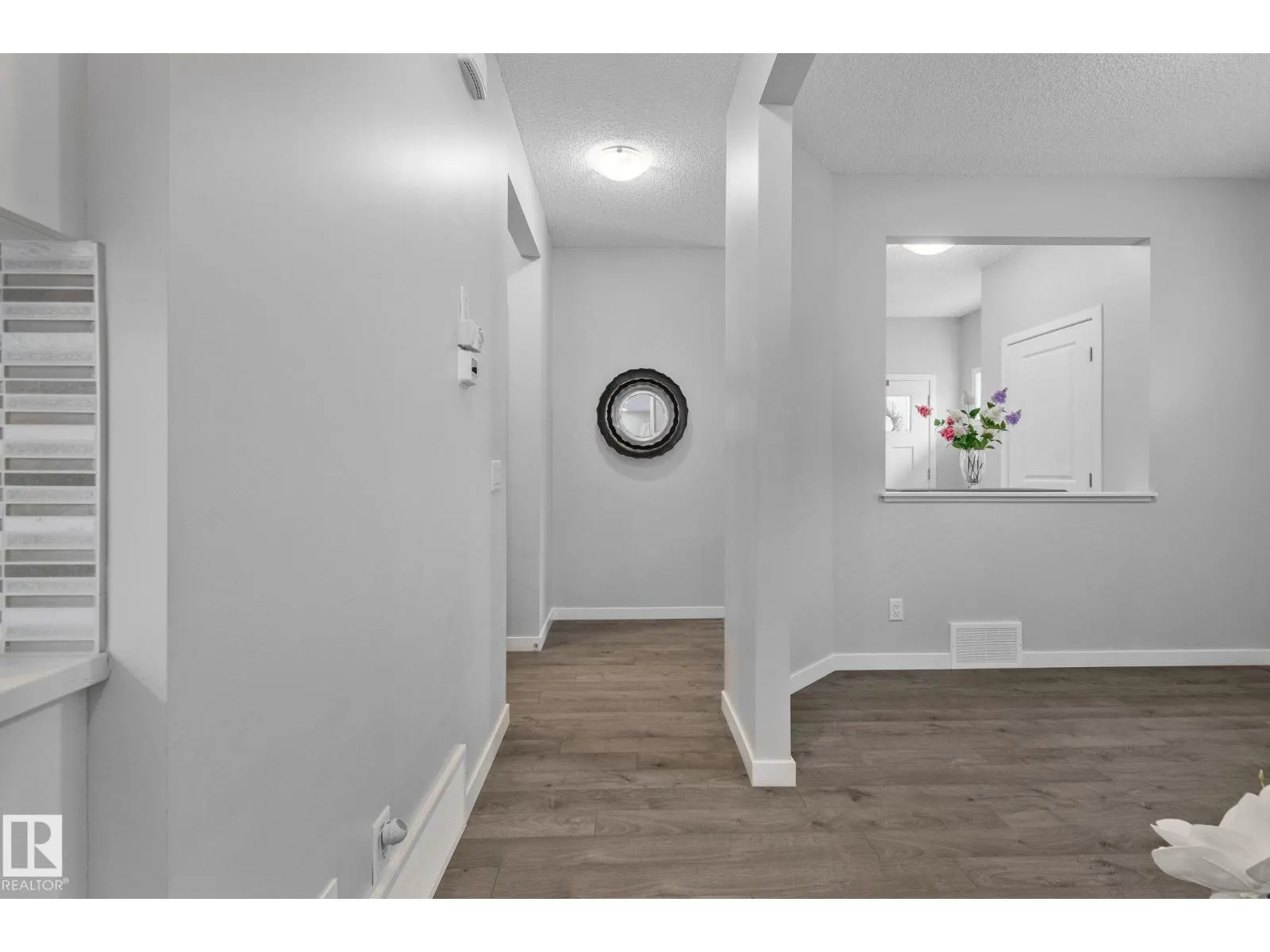 17611 76 ST NW