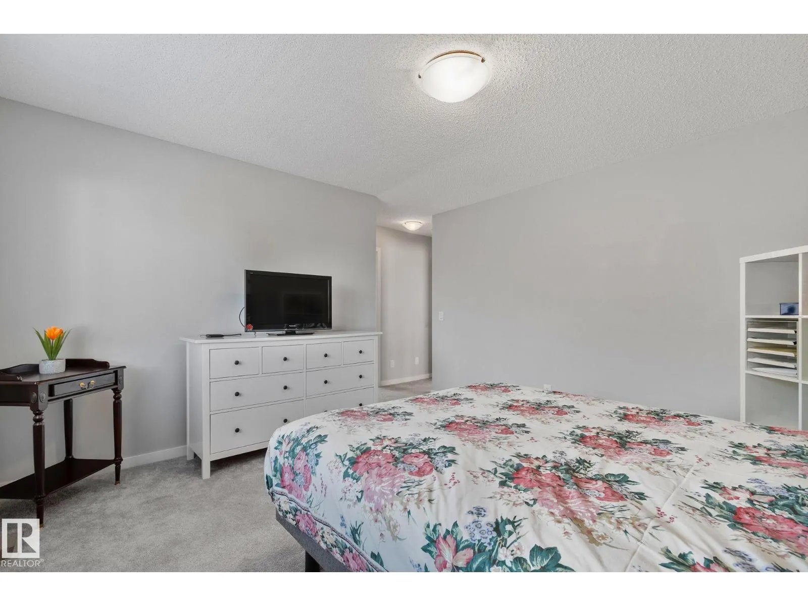 17611 76 ST NW