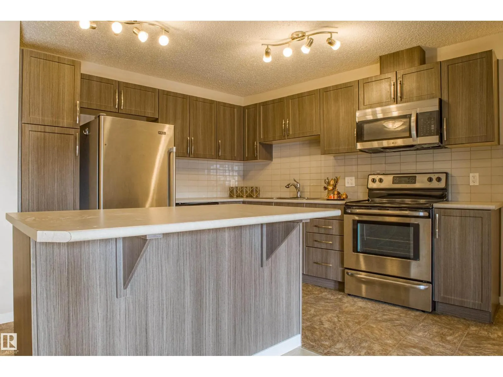 #211 1820 RUTHERFORD RD SW SW