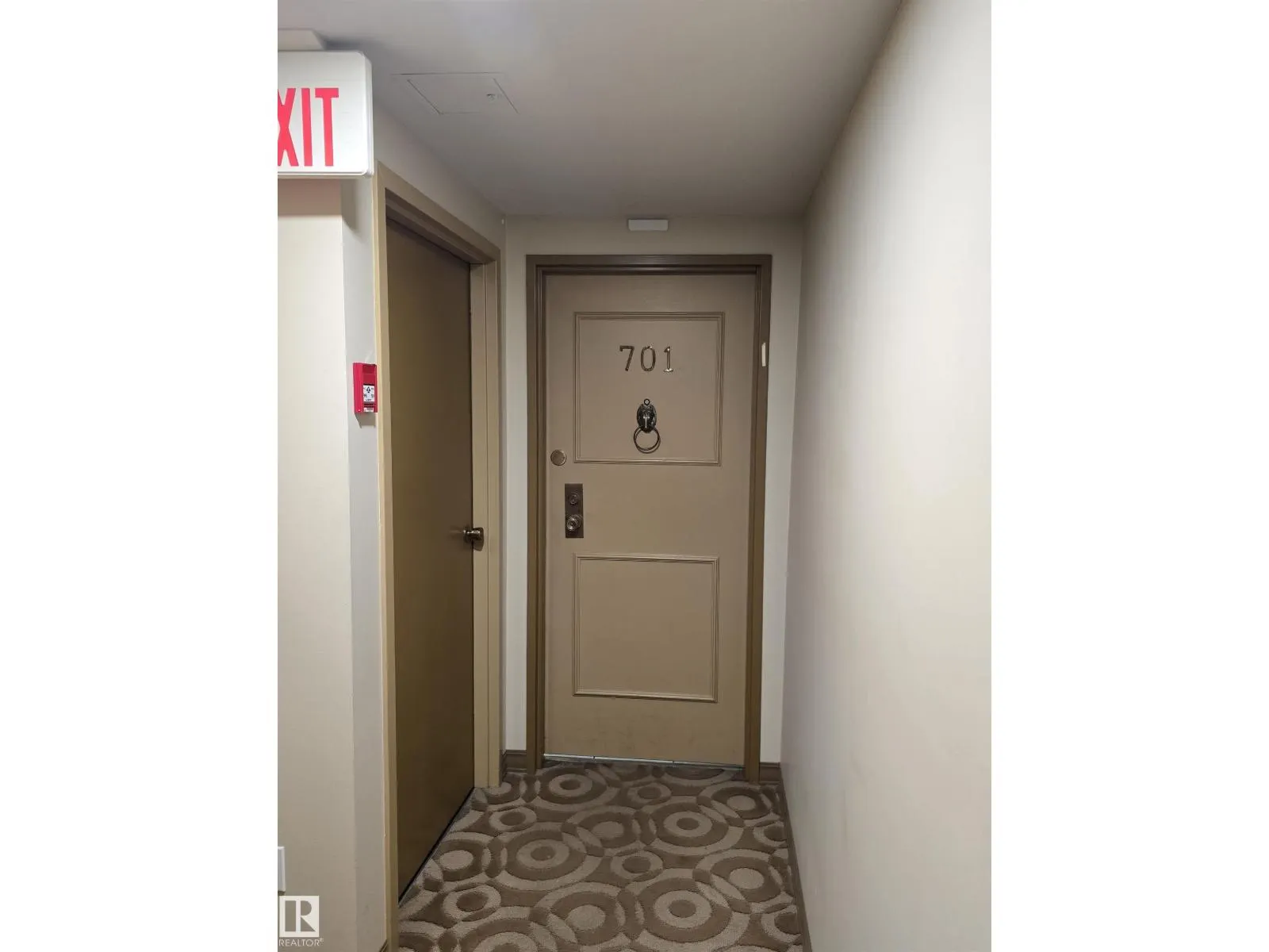#701 11710 100 AV NW