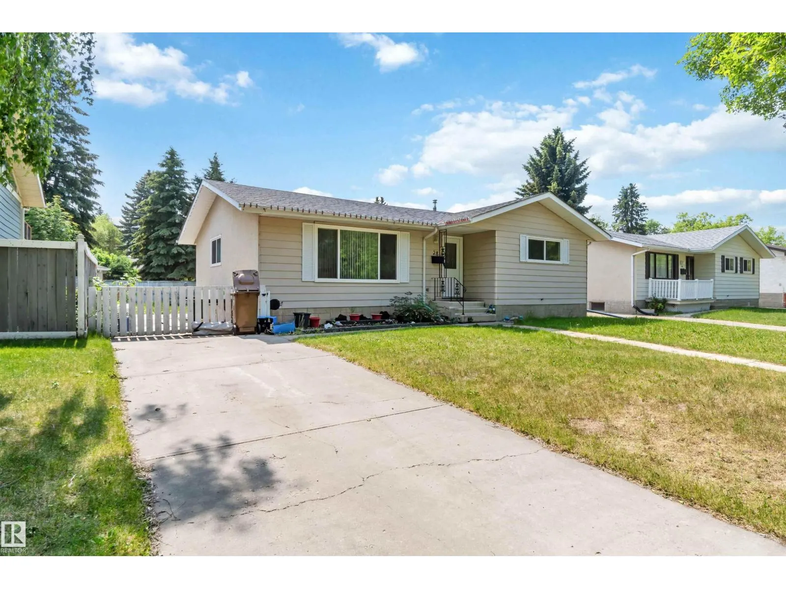 28 LINWOOD CR