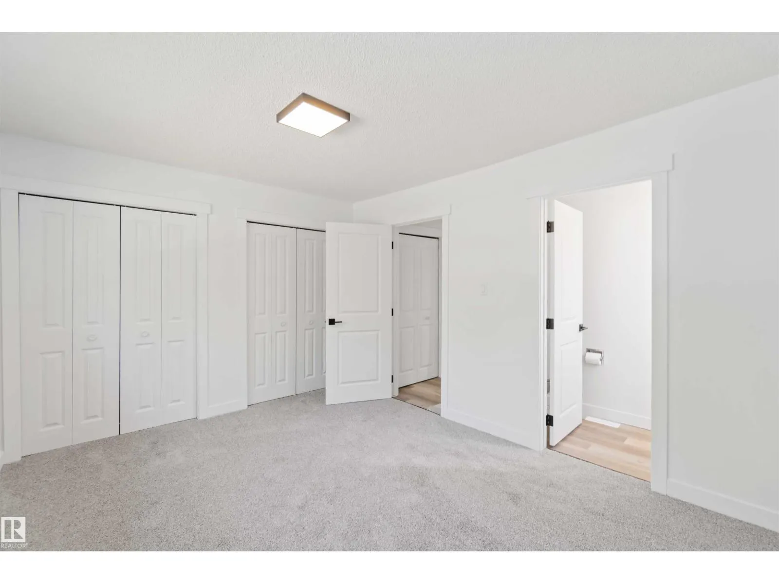 28 LINWOOD CR