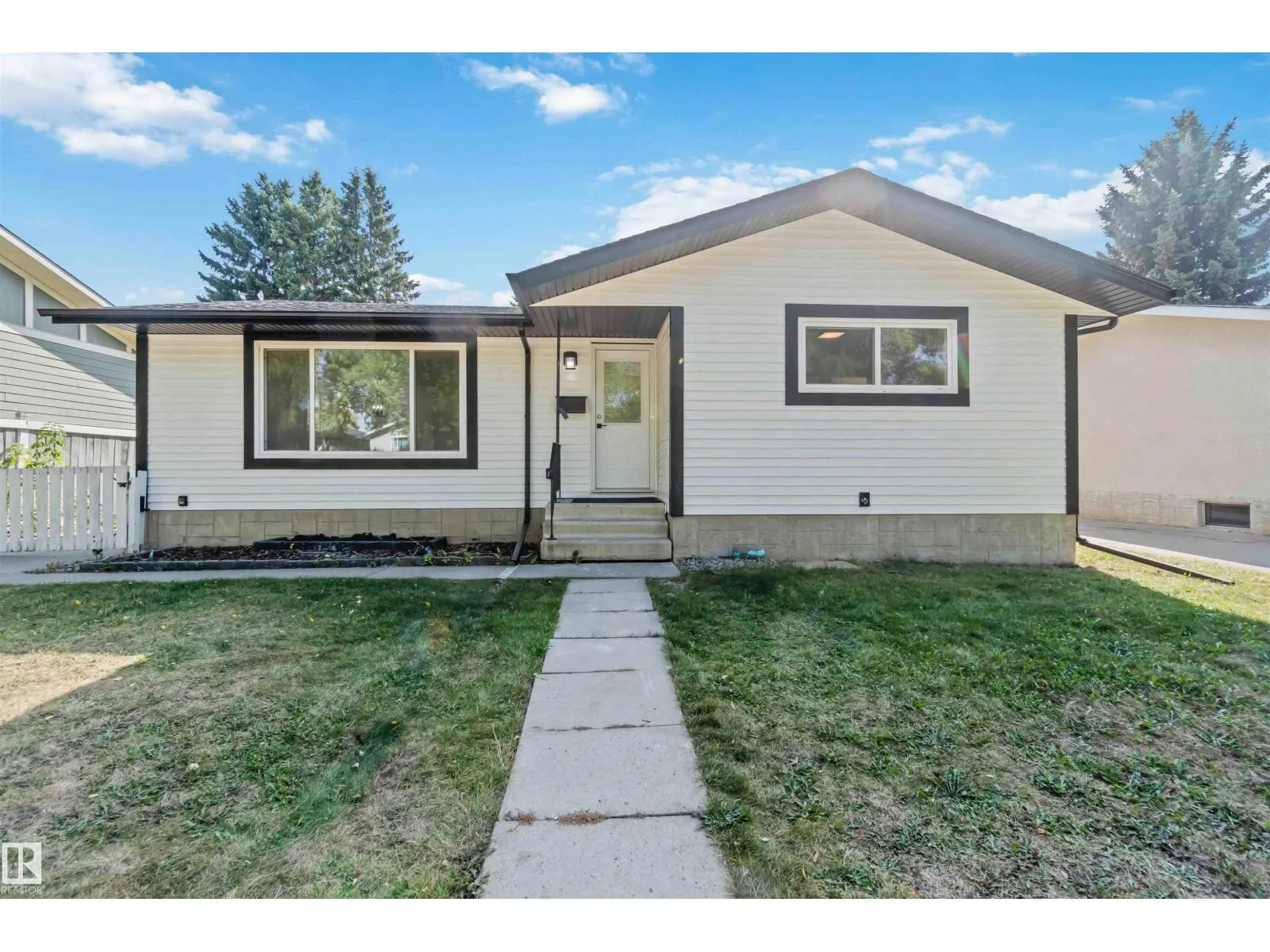 28 LINWOOD CR