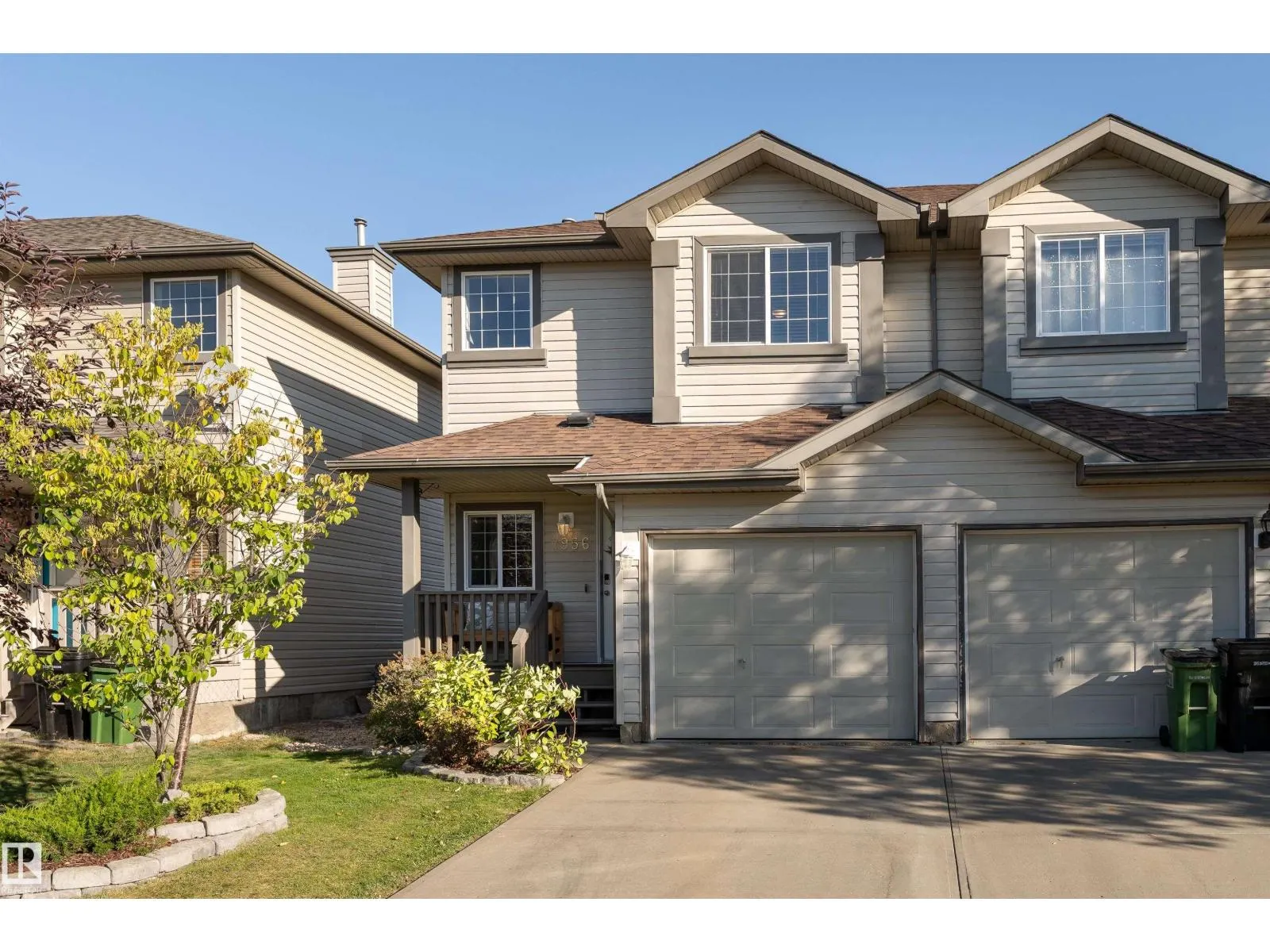 7956 2 AV SW