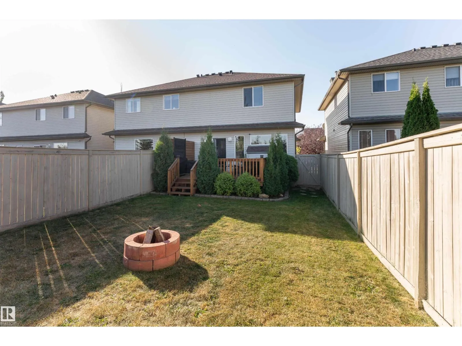 7956 2 AV SW