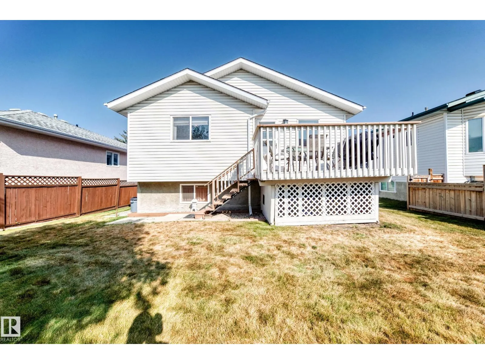 6727 162 AV NW NW