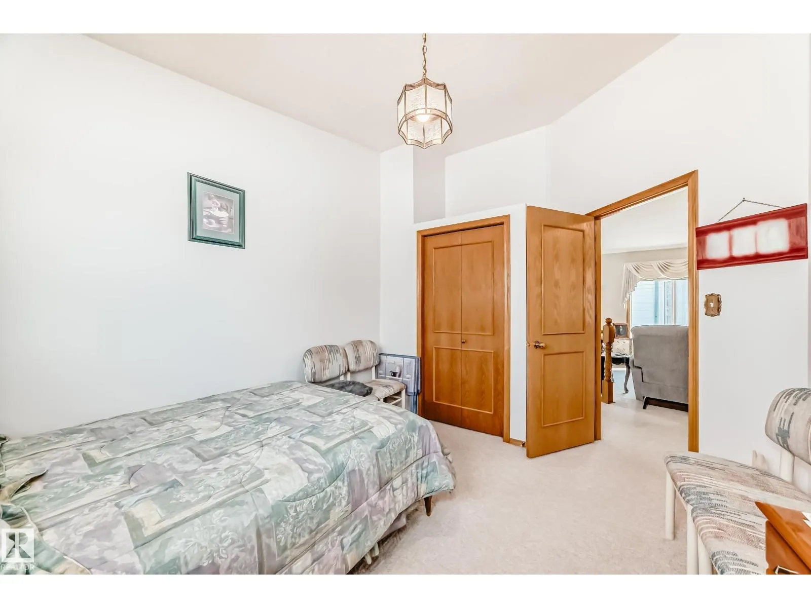 6727 162 AV NW NW