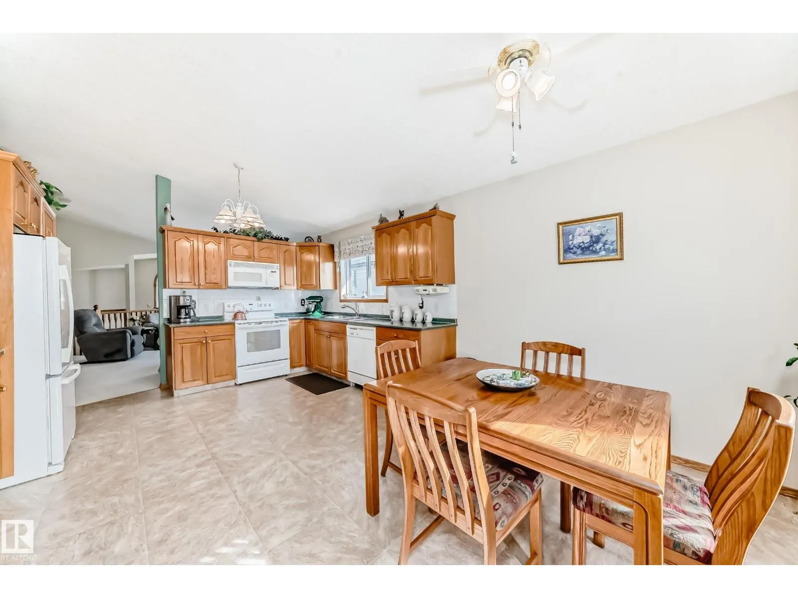 6727 162 AV NW NW