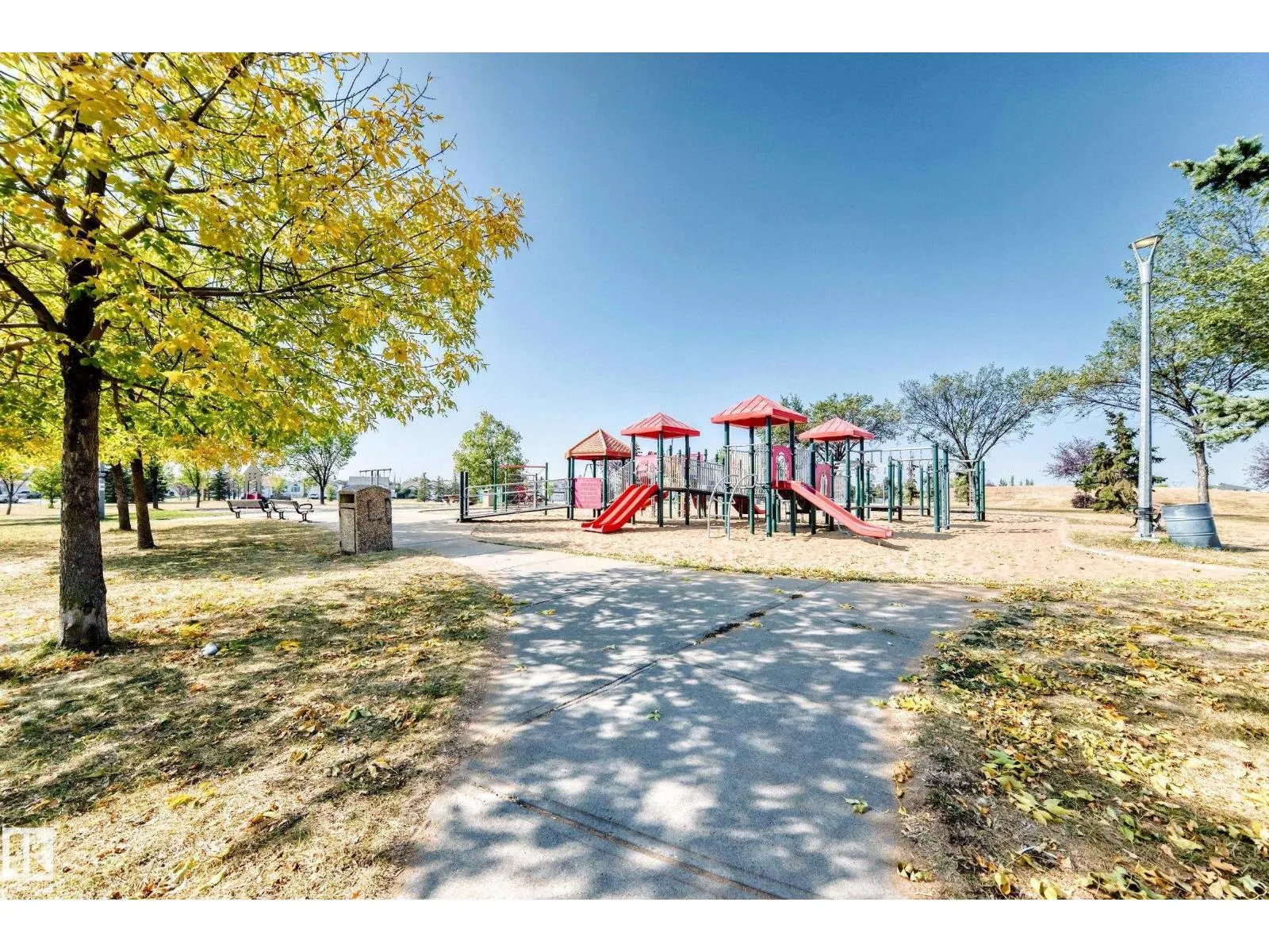 6727 162 AV NW NW