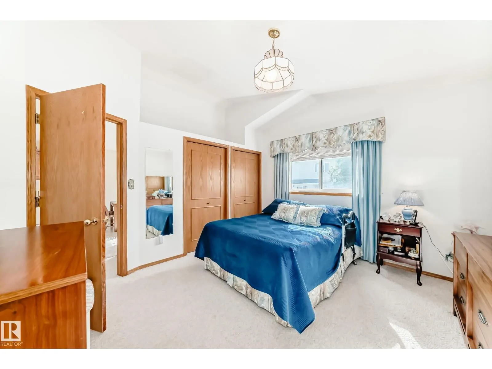 6727 162 AV NW NW