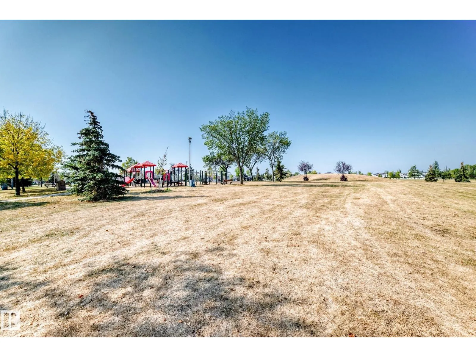 6727 162 AV NW NW