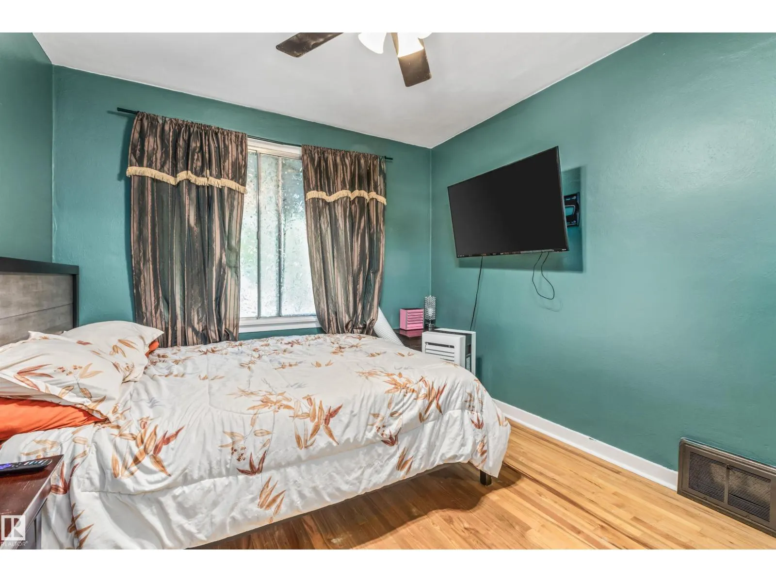 11914 68 ST NW