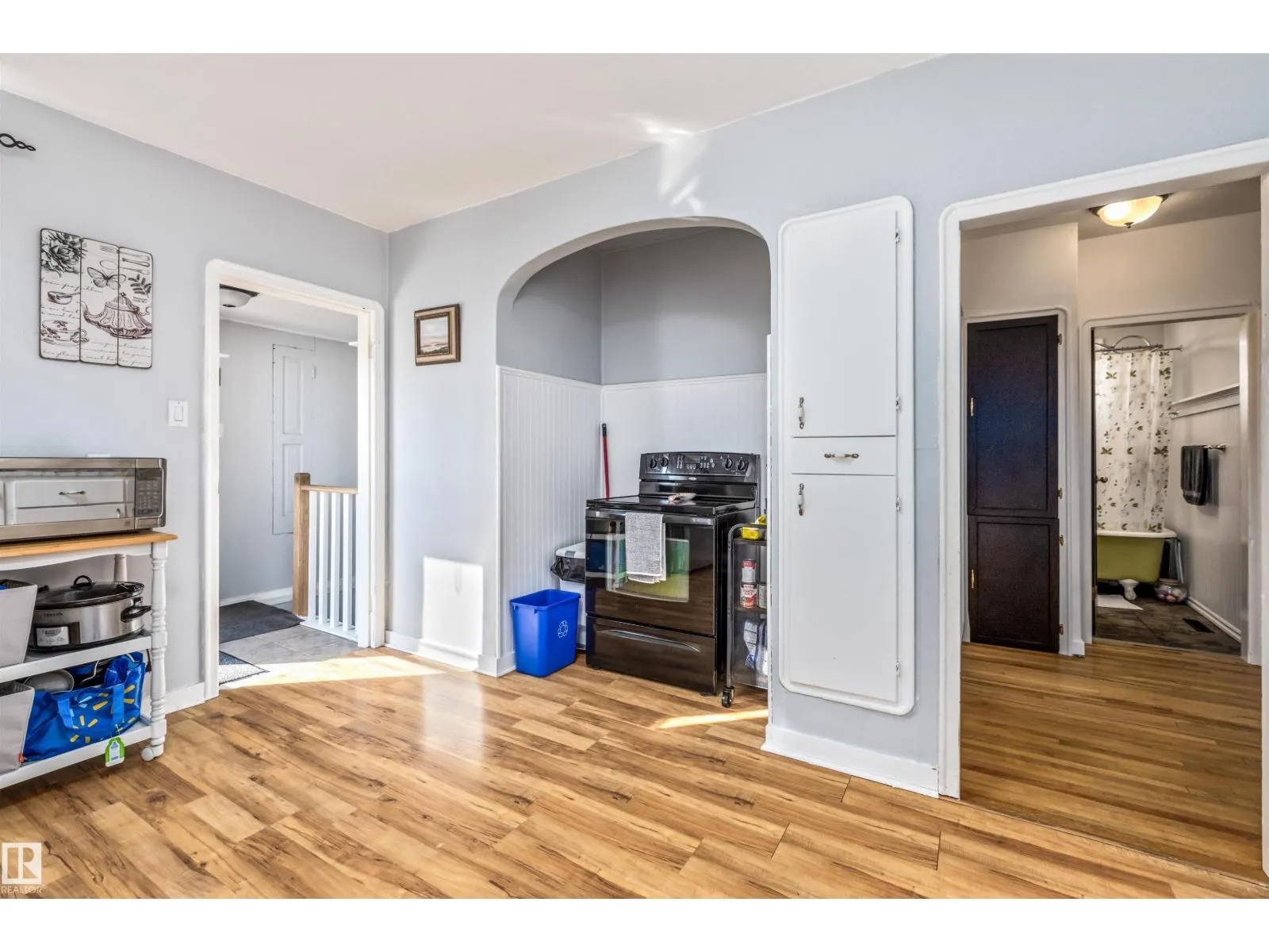 11914 68 ST NW
