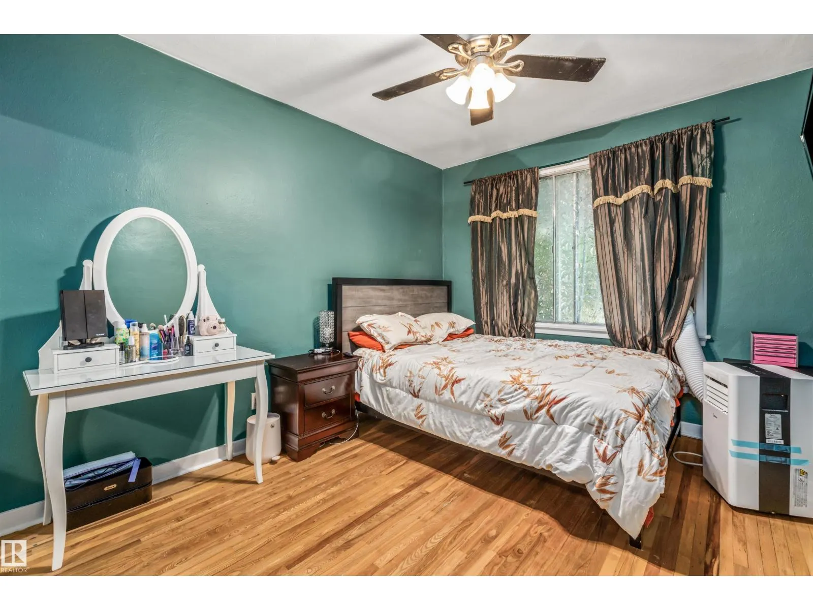 11914 68 ST NW